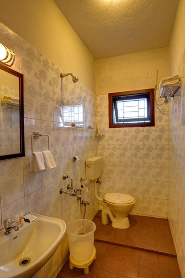 Pine Borough Inn โกไดกานัล ภายนอก รูปภาพ