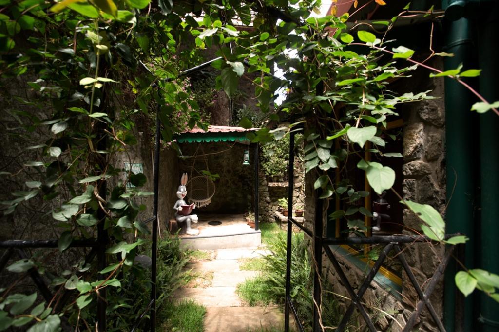 Pine Borough Inn โกไดกานัล ภายนอก รูปภาพ