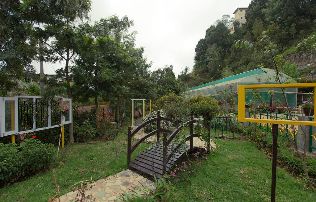 Pine Borough Inn โกไดกานัล ภายนอก รูปภาพ