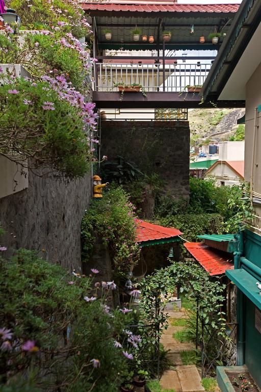 Pine Borough Inn โกไดกานัล ภายนอก รูปภาพ