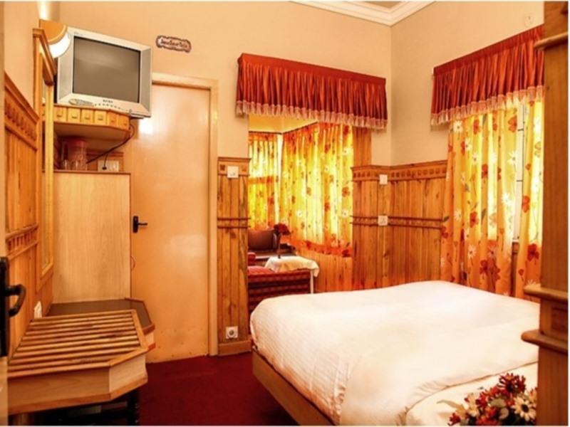 Pine Borough Inn โกไดกานัล ภายนอก รูปภาพ